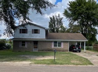 42 Longview Dr, Grenada, MS 38901