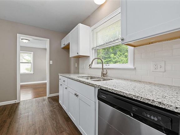 5th image of 4750 Richmond Ave