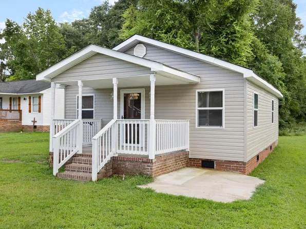 806 Watts Ave, Laurens, SC 29360