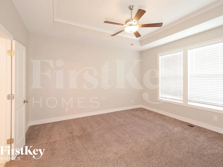 1128 SW Blackpool Dr — Photo 11