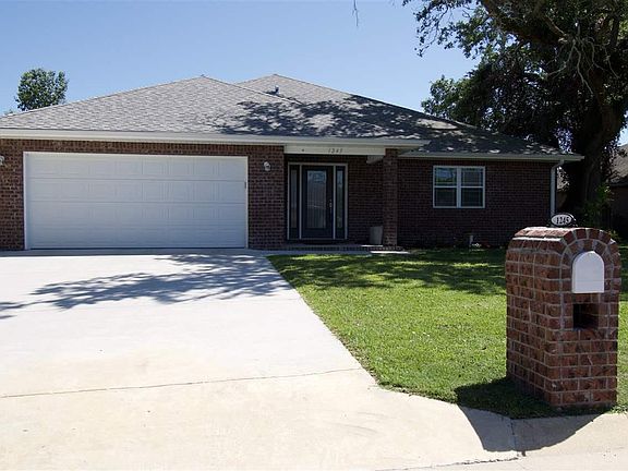 2nd image of 1245 Mazurek Blvd