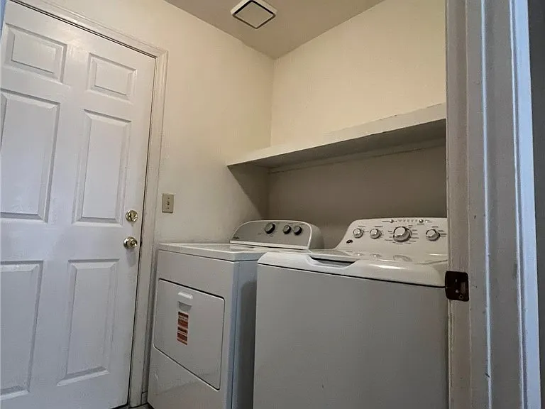 2836 Via Florentine St — Photo 50
