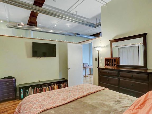 5th image of 200 Lincoln Ave Suite 112