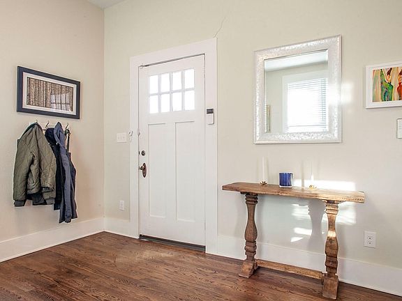 2nd image of 424 W Magnolia Ave #201