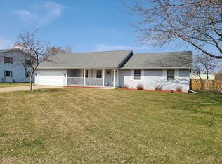 5474 Floral Ln, Stevens Point, WI 54482