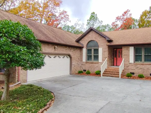 815 Bluebird Dr, New Bern, NC 28560