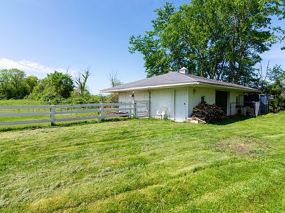 5th image of 3556 Township Road 145
