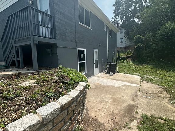 2nd image of 1413 Manss Ave