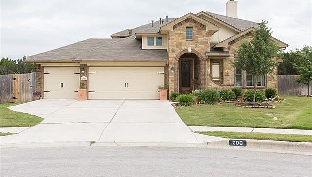 1st image of 200 Cherry Laurel Dr
