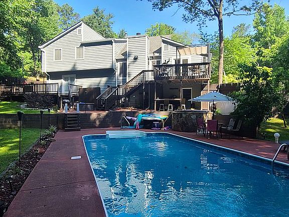 2nd image of 3790 Northpoint Dr