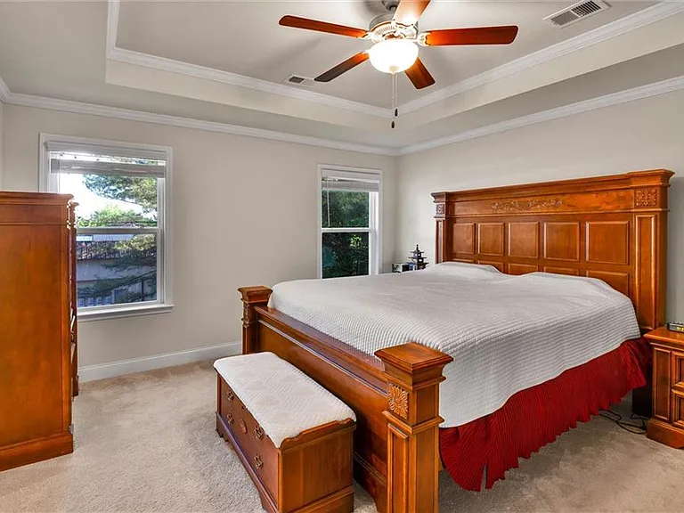 2423 Chene Dr — Photo 26