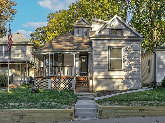 2nd image of 403 Glen Ave