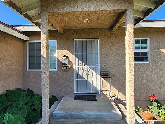 4th image of 1442 W Valencia Dr
