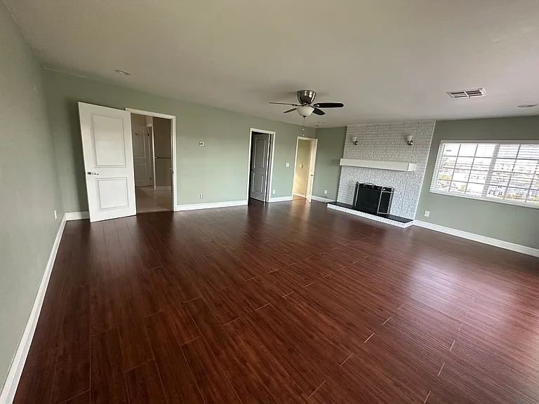 4980 Dassco Ct — Photo 7