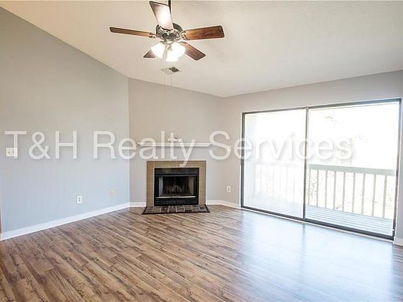 3rd image of 7220 Village Parkway Dr