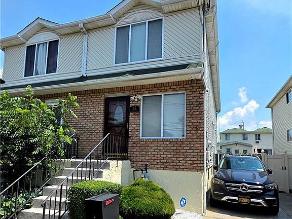 2nd image of 15 Bergen Beach Pl