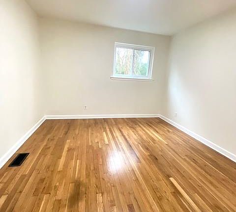 2nd image of 1914 Jersey Ave APT 5