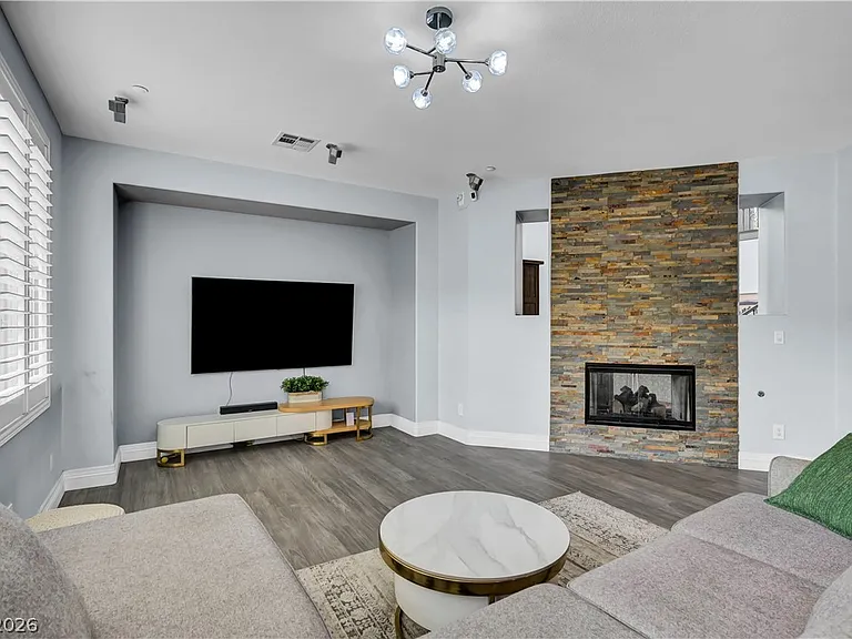 1289 Vietti St — Photo 34