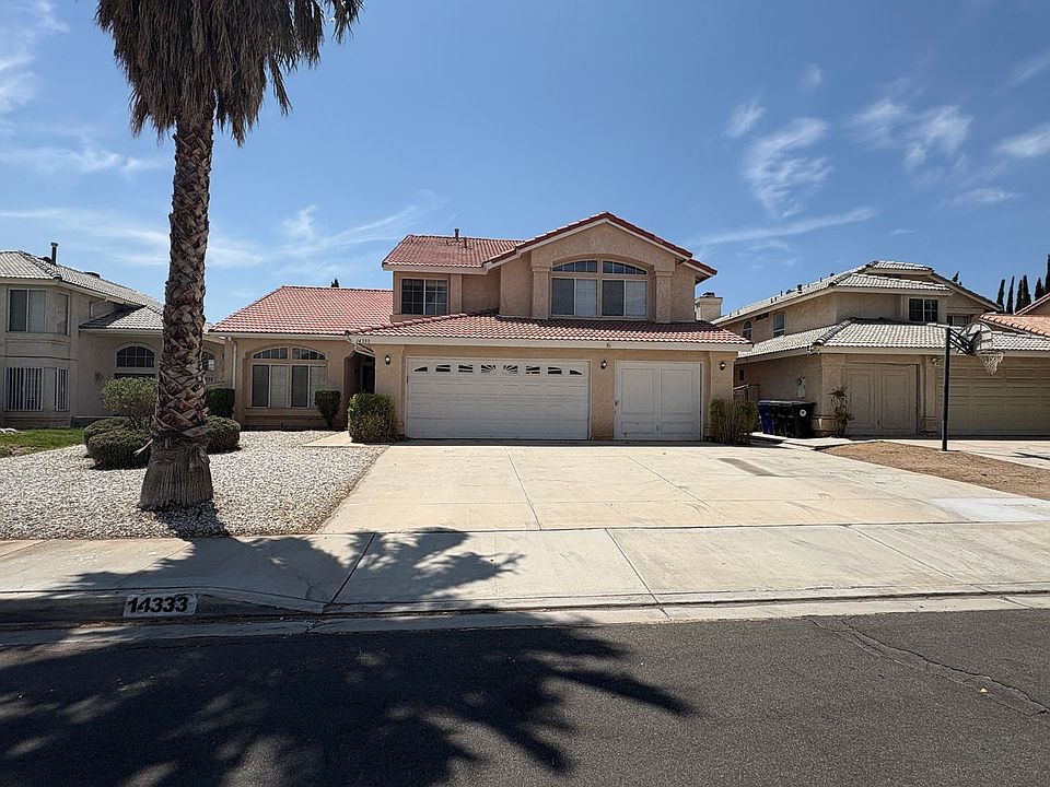 1st image of 14333 La Crescenta Ave