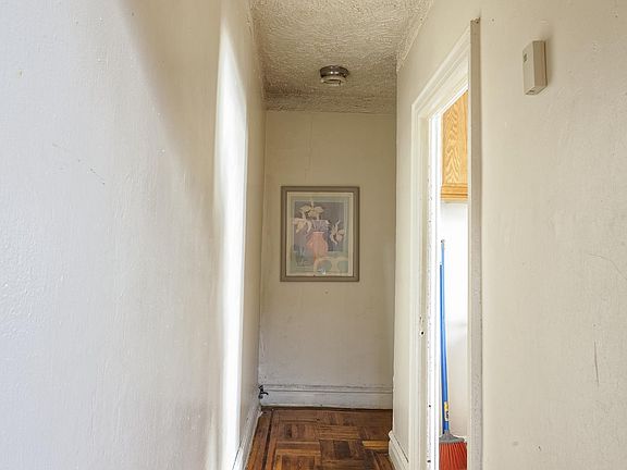 5th image of 944 Nostrand Ave