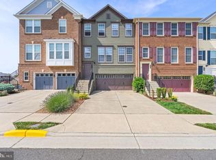 502 Red Raspberry Ter SE, Leesburg, VA 20175