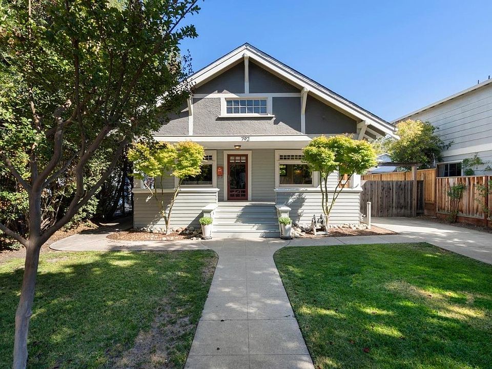 1st image of 792 Villa Ave
