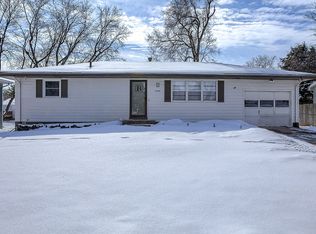 11009 Westover Rd, Omaha, NE 68154