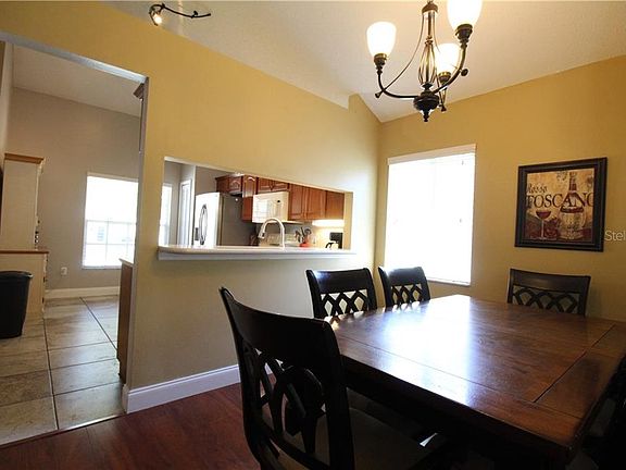 2nd image of 2964 Shannon Cir
