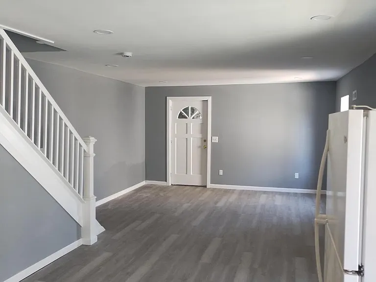 1115 White St — Photo 5