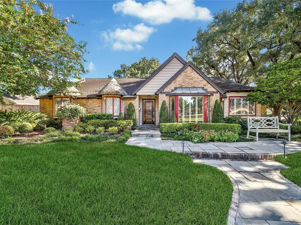 1147 Thornton Rd, Houston, TX 77018