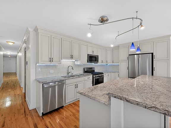 3rd image of 4953 S Michigan Ave #7