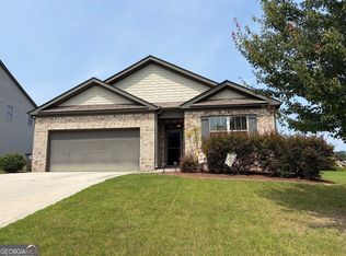 8482 Glenview St, Douglasville, GA 30135