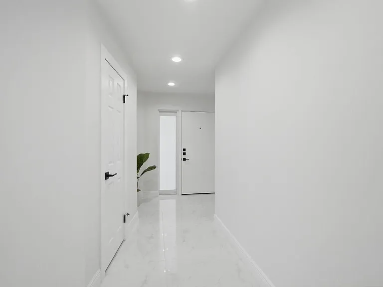 877 NE 195th St #222 — Photo 37