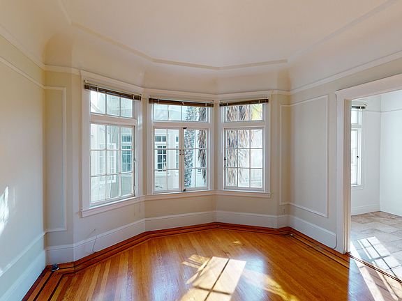 2nd image of 940 Hayes St #37
