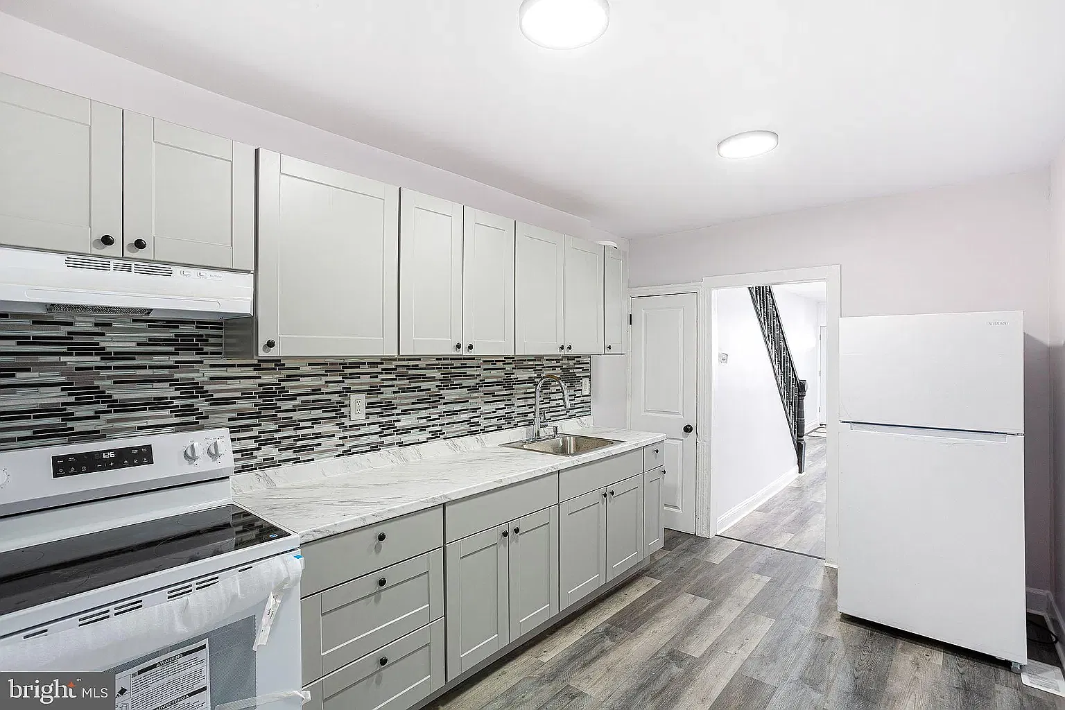 3 bed, 1.5 bath, $1,350 — Photo 4