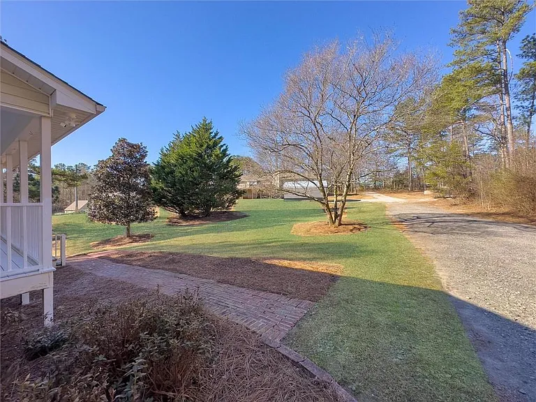 1817A Hardman Ln — Photo 26