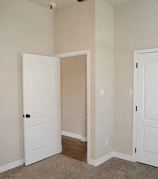 7609 Zircon Dr — Photo 28