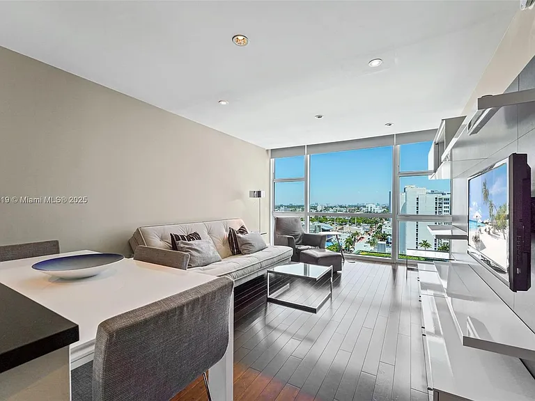 6801 Collins Ave #1214-DOOR1203 — Photo 16
