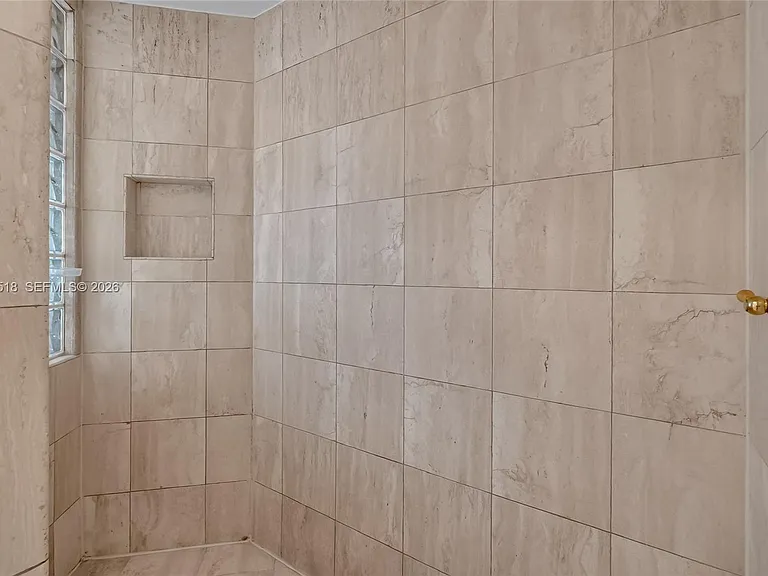 1413 Sunset Harbour Dr #209 — Photo 26