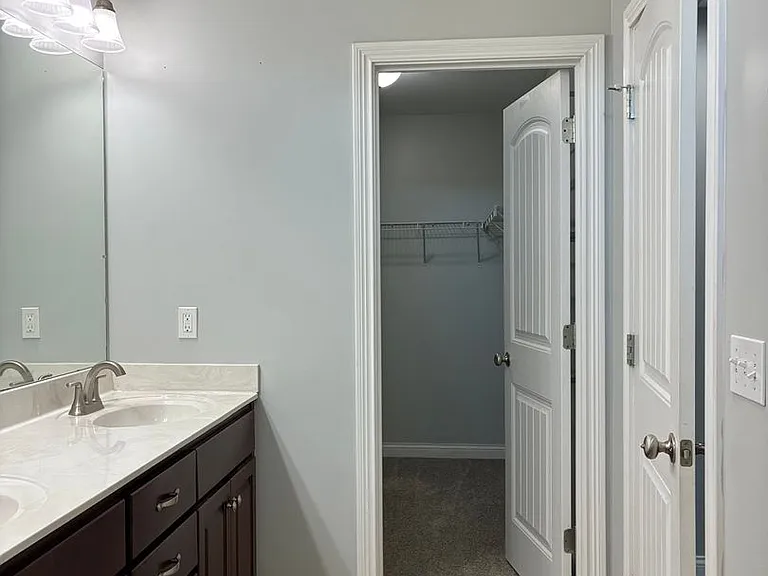 183 Twin Lakes Dr — Photo 31