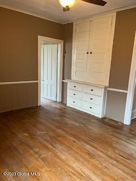 4th image of 49 Gray Street