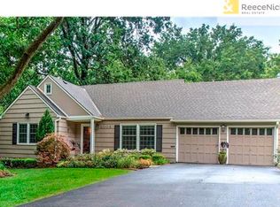 2004 W 86th Ter, Leawood, KS 66206