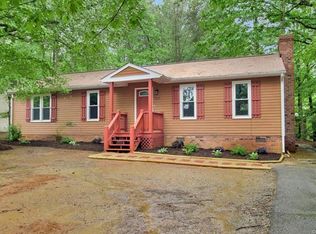 353 Lake Caroline Dr, Ruther Glen, VA 22546