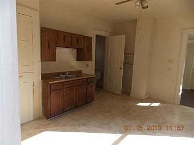 5th image of 26 Urbana Ave
