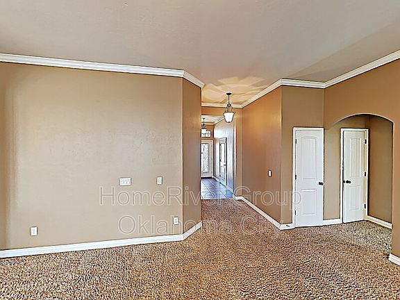 3rd image of 2328 SW 136th St