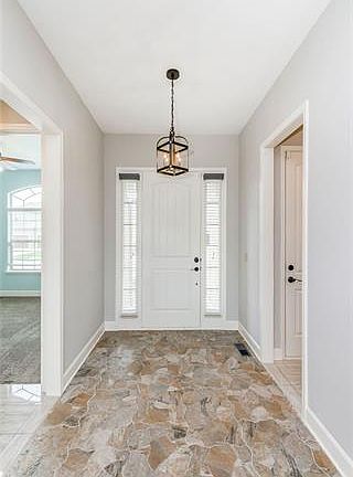 3rd image of 13404 W 173rd Pl