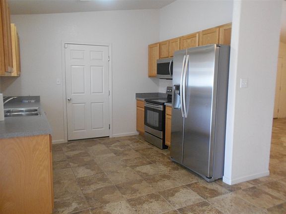 4th image of 10330 S Avenue 10 E #1/2