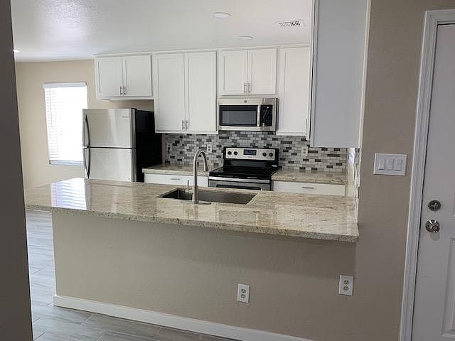 1st image of 330 W Tonopah Dr Unit 1