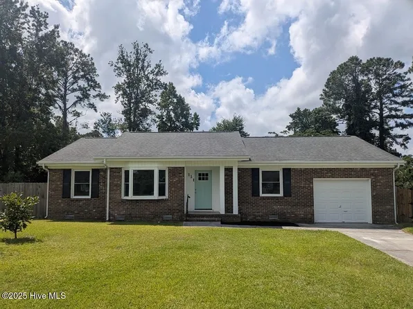 111 Ronny Court, Jacksonville, NC 28546