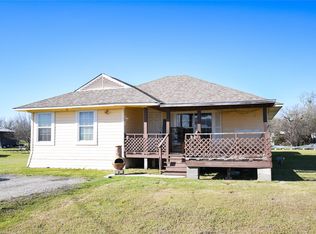 520 W Oak St, Gunter, TX 75058